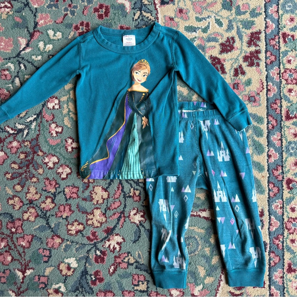 Frozen Kids Pajamas Set - Hannah Anderson